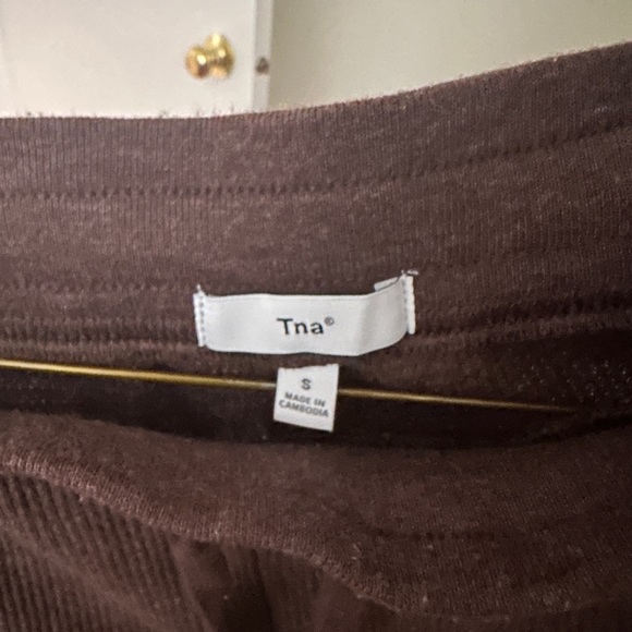 Aritiza - TNA Waffle Joggers - Picture 2 of 5